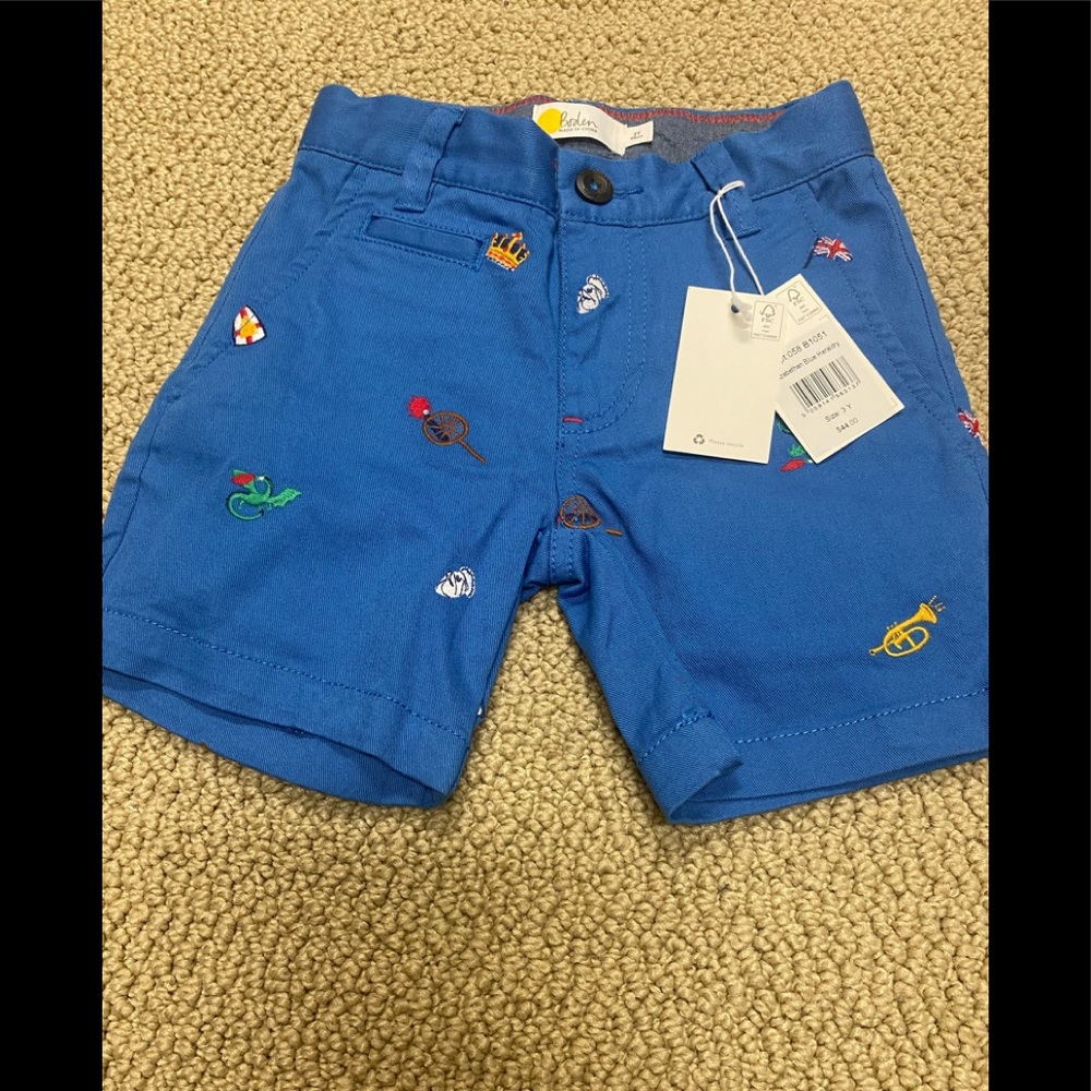 Adorable size 3 boy Boden shorts